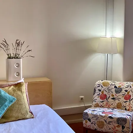 Appartamento Bright & Spacious By The River, By Timecooler *