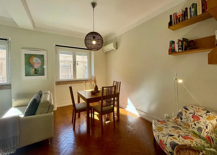 Bright & Spacious By The River, By Timecooler Διαμέρισμα *