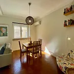 Bright & Spacious By The River, By Timecooler アパート *